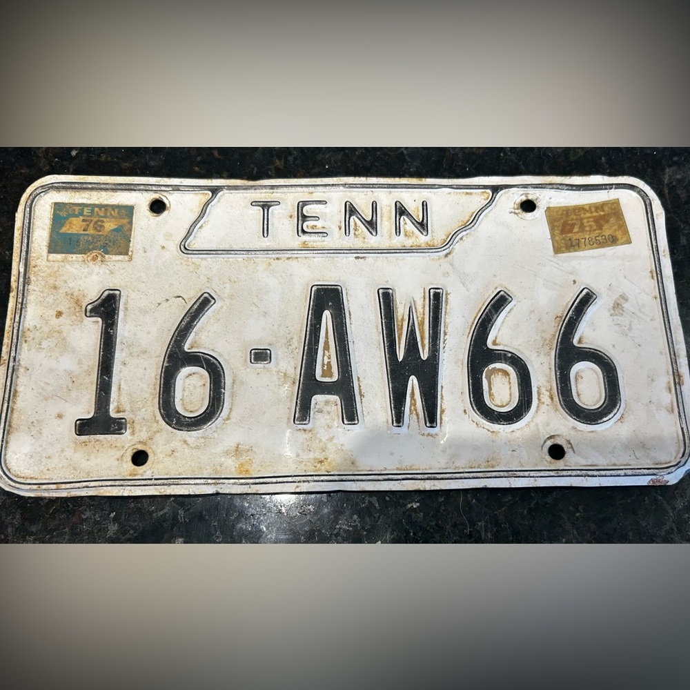 Vintage 1976 Tennessee License Plate